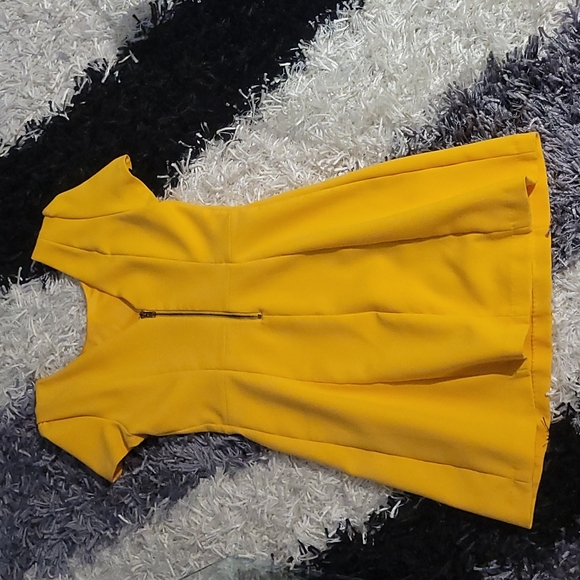 Zara mustard mini dress - Picture 2 of 4